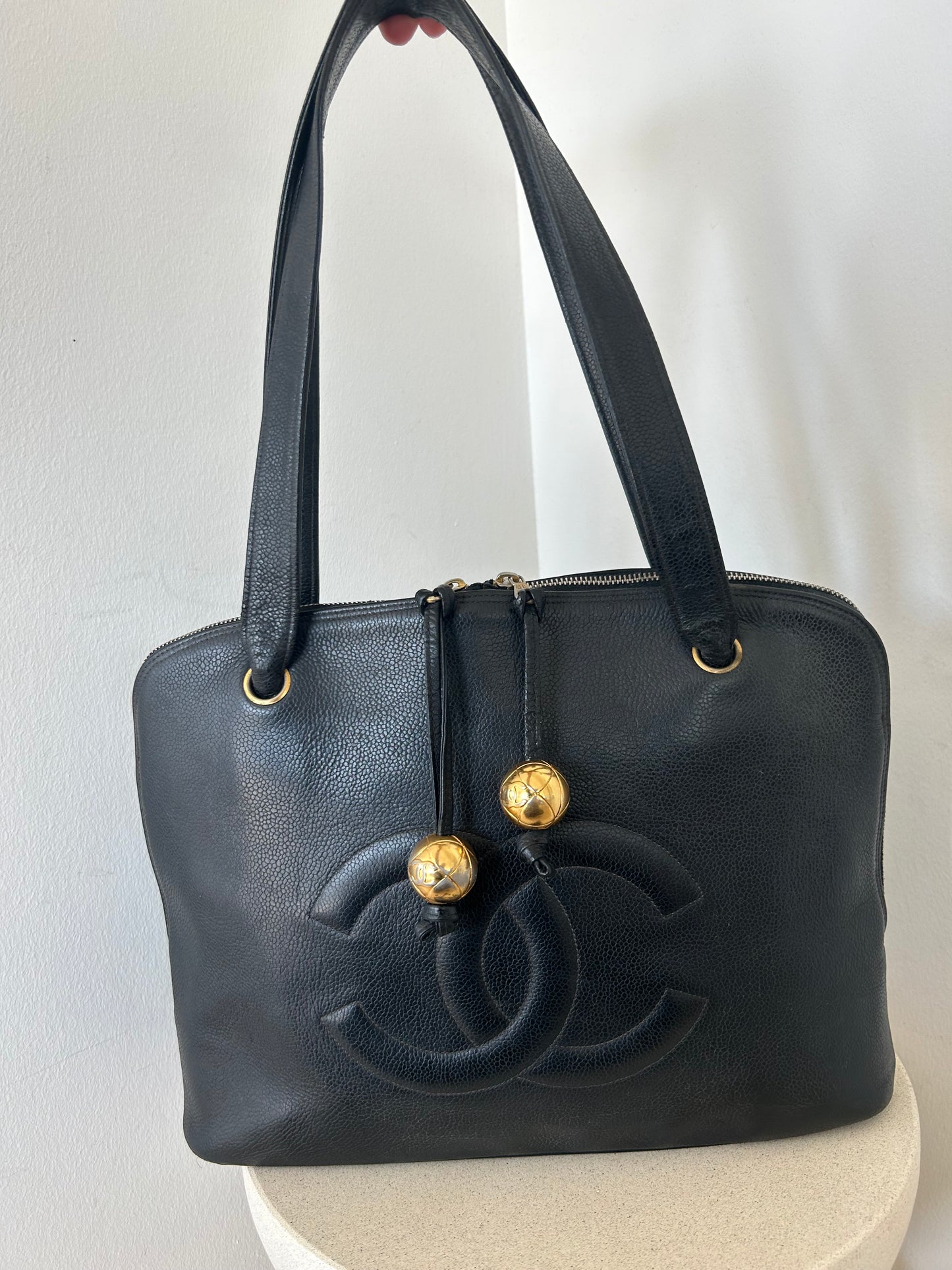Chanel CC caviar shoulder bag