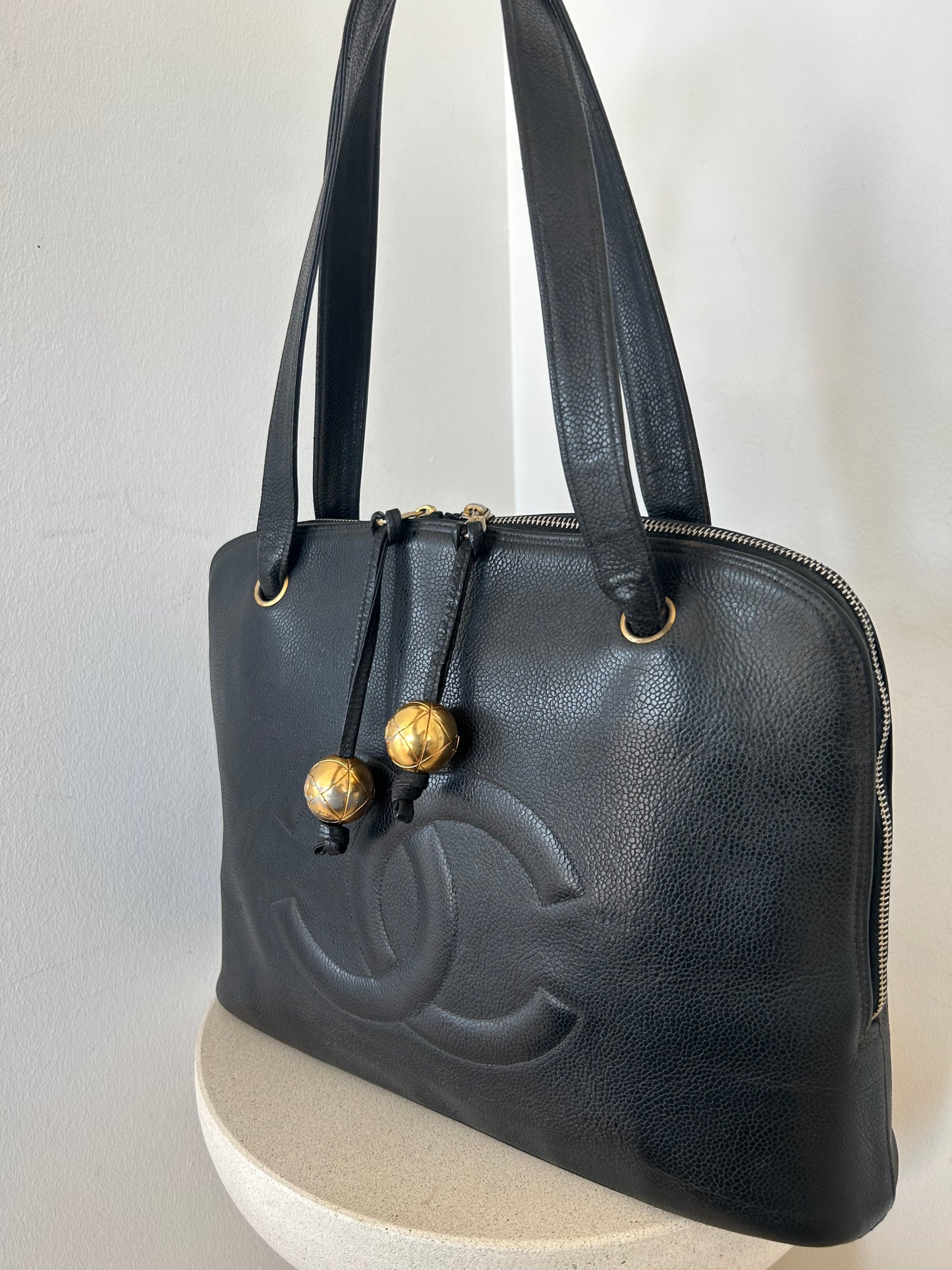 Chanel CC caviar shoulder bag
