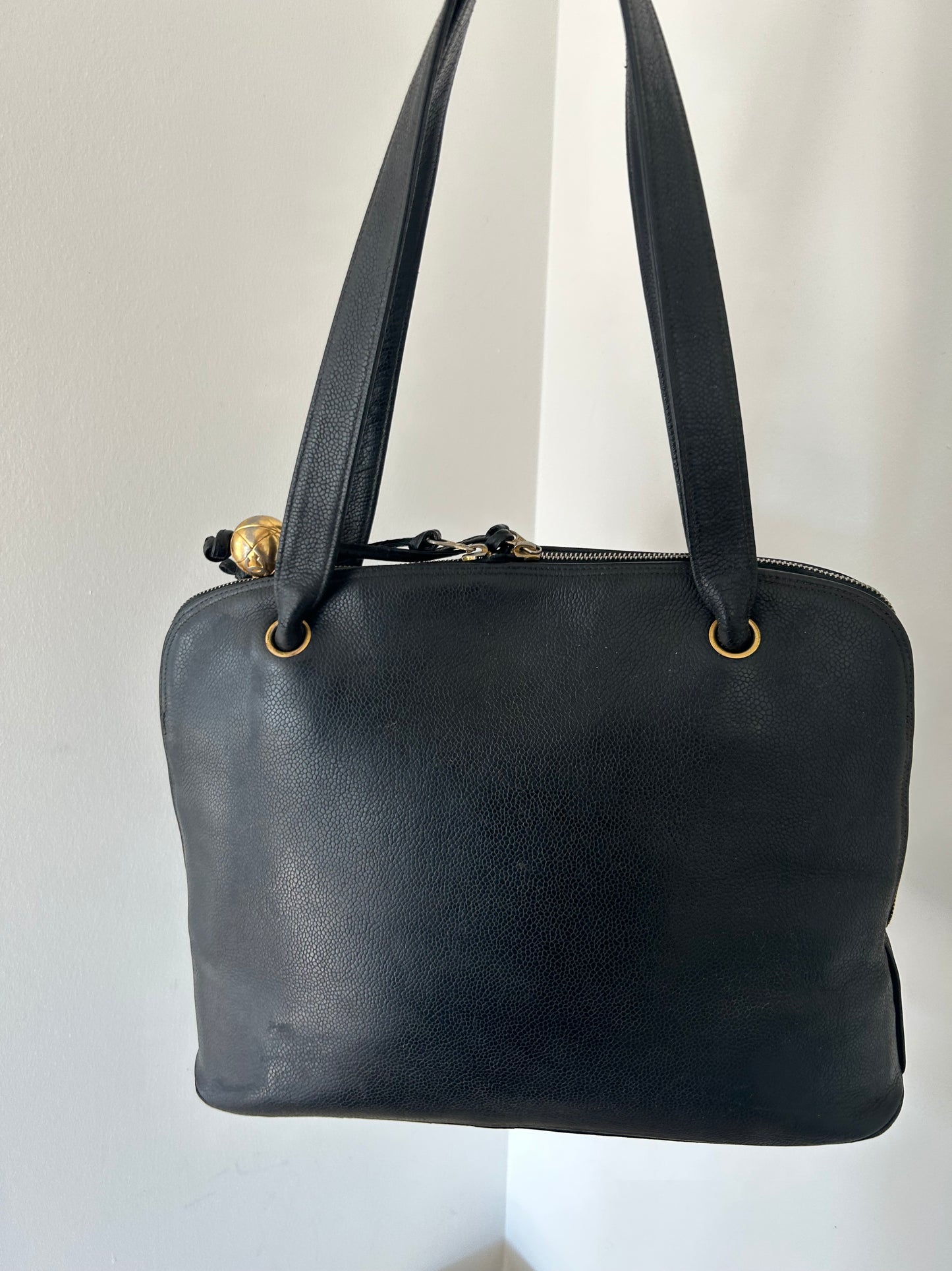 Chanel CC caviar shoulder bag