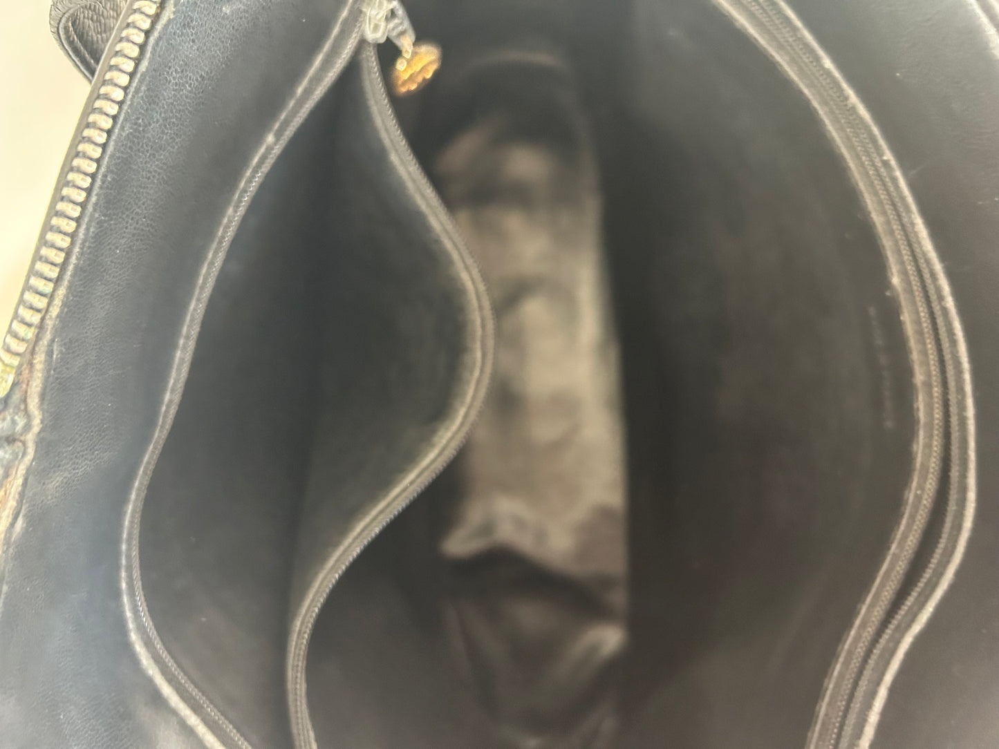 Chanel CC caviar shoulder bag