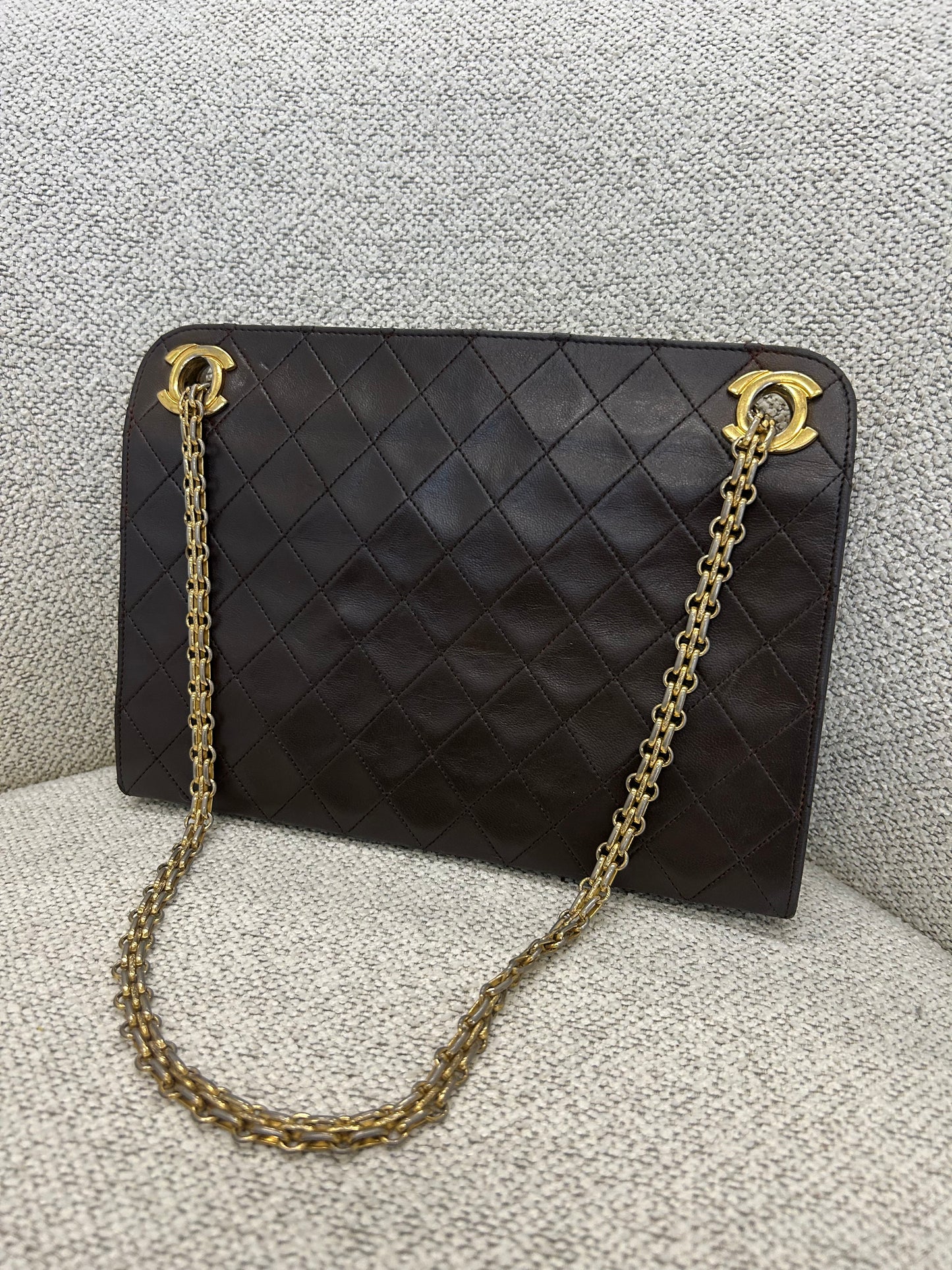 Chanel taske i brun lammeskind – Vintage skuldertaske