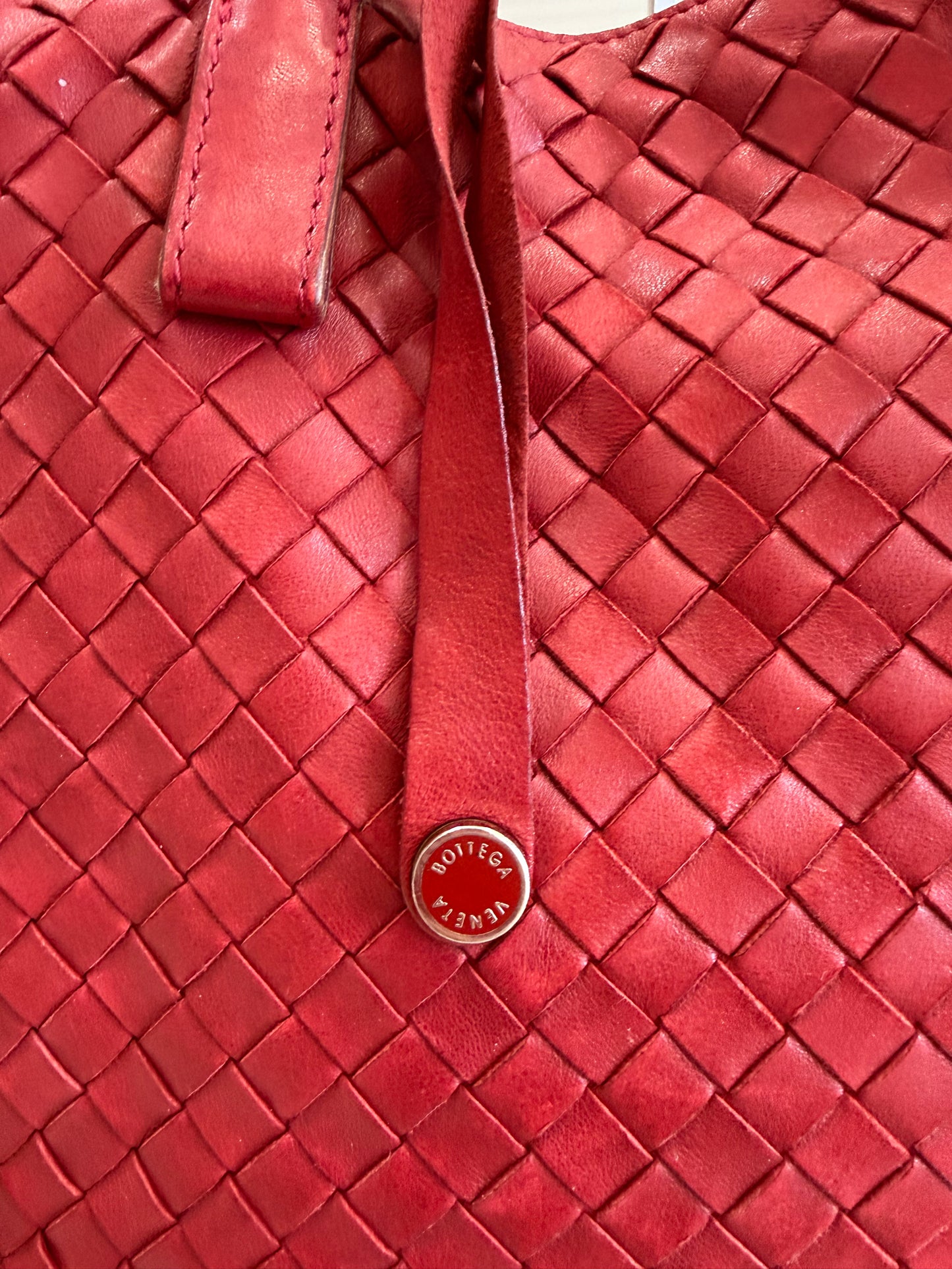 Bottega Veneta Fourre Tout Bag Red