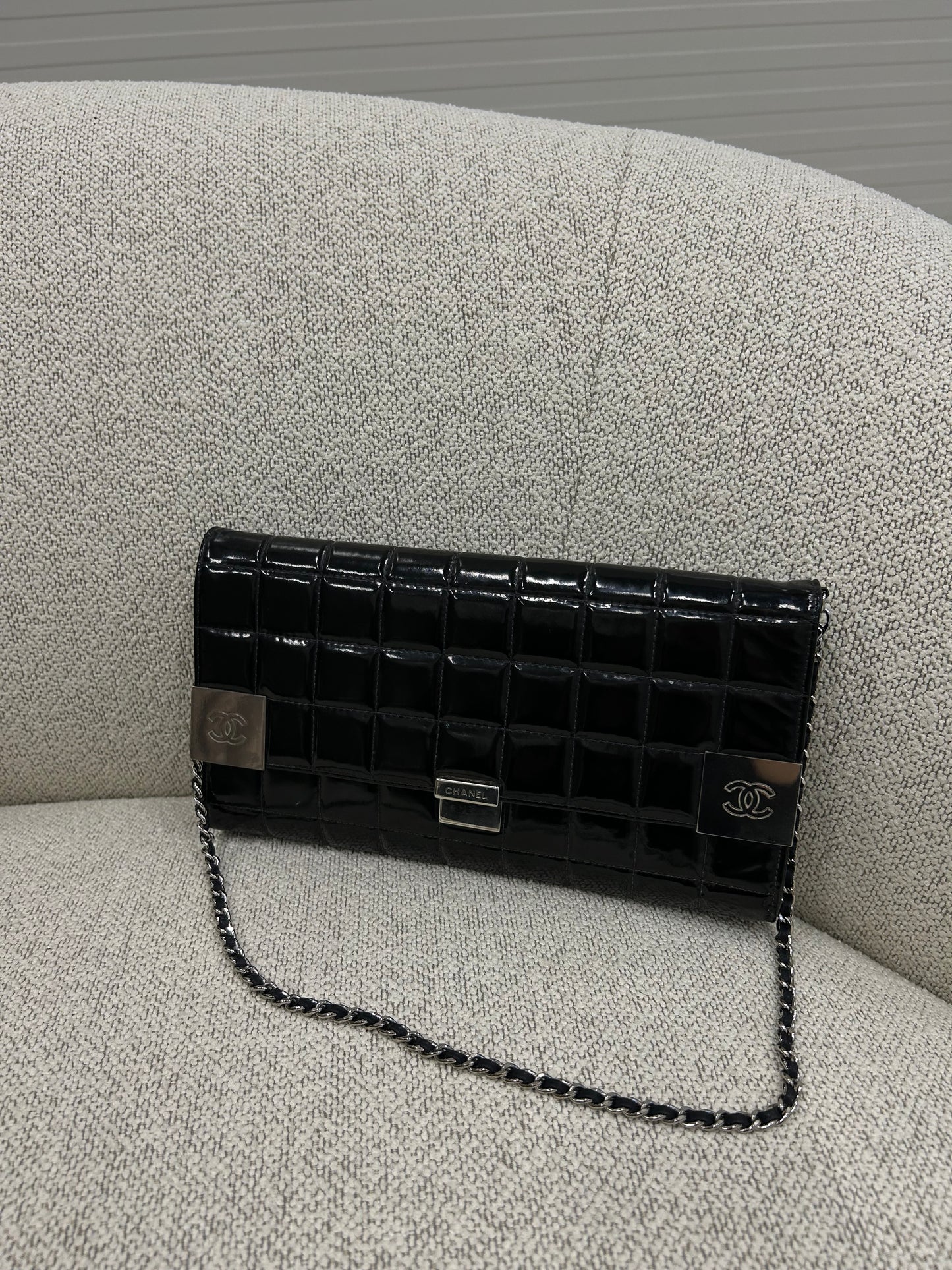 Chanel patent east west chocolate bar