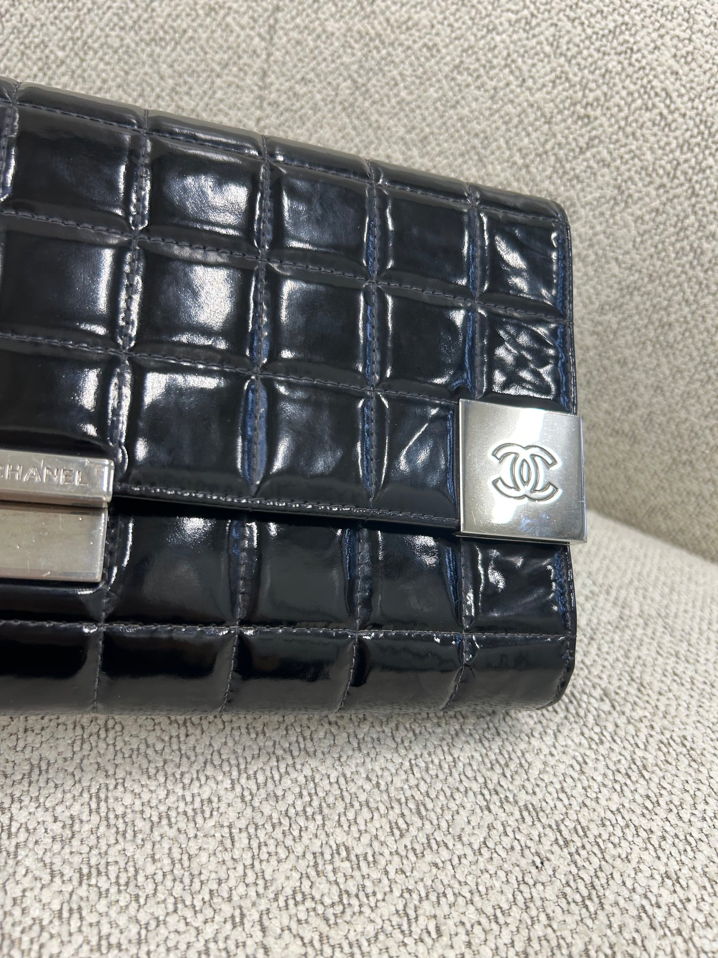 Chanel patent east west chocolate bar