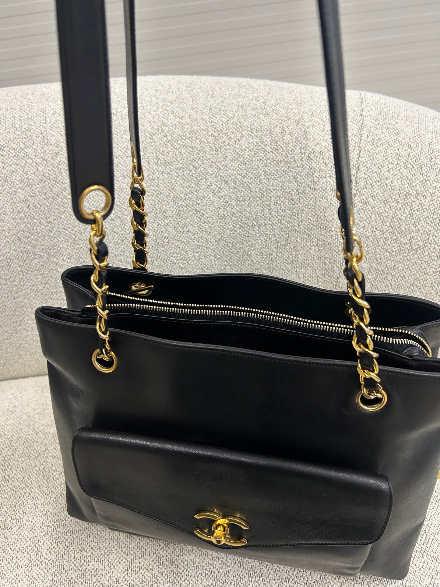 Chanel CC flap shoulder bag