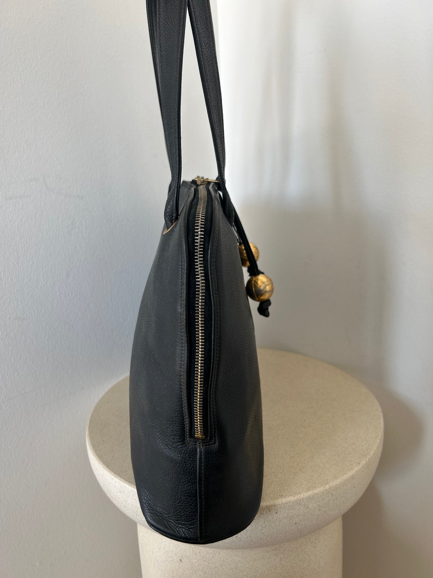 Chanel CC caviar shoulder bag